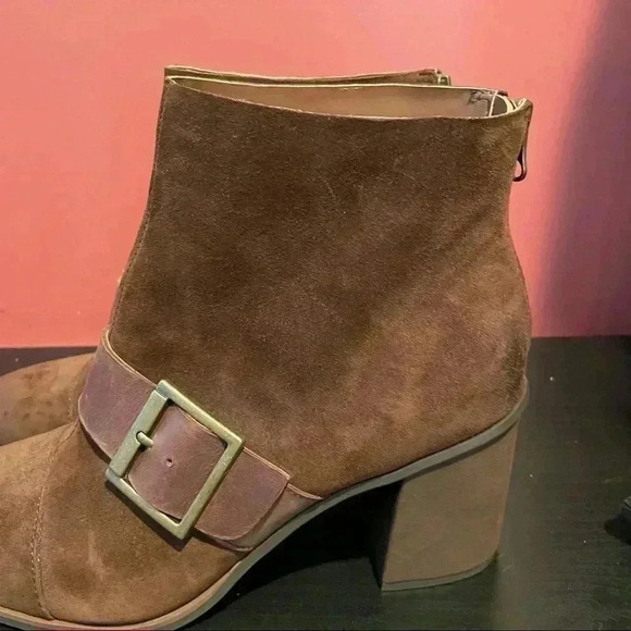 Korks Denoon Buckle Booties - Picture 5 of 10